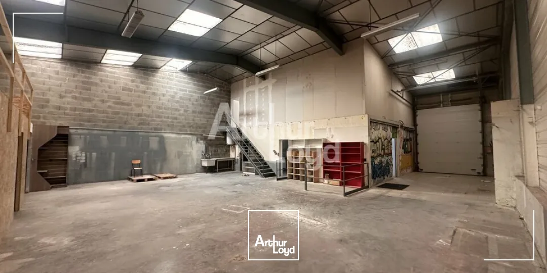 Locaux d'activité & Entrepôts - Location - CESSON-SÉVIGNÉ - 35510 - 330-330 - 7921709