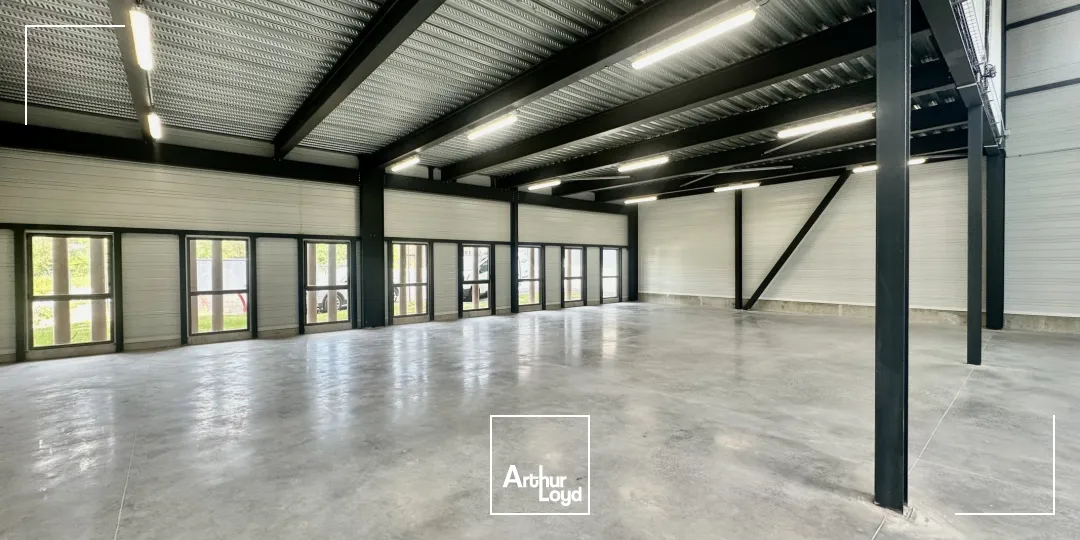 Locaux d'activité & Entrepôts - Location - VENELLES - 13770 - 675-675 - 7921783