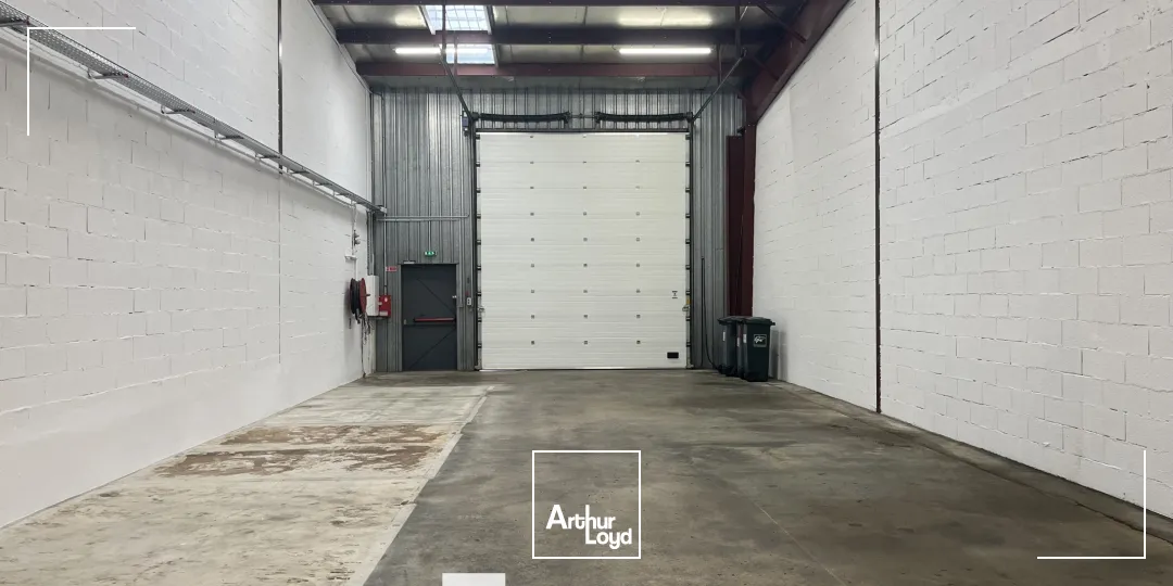 Locaux d'activité & Entrepôts - Location - VAULX EN VELIN - 69120 - 195-195 - 7922532