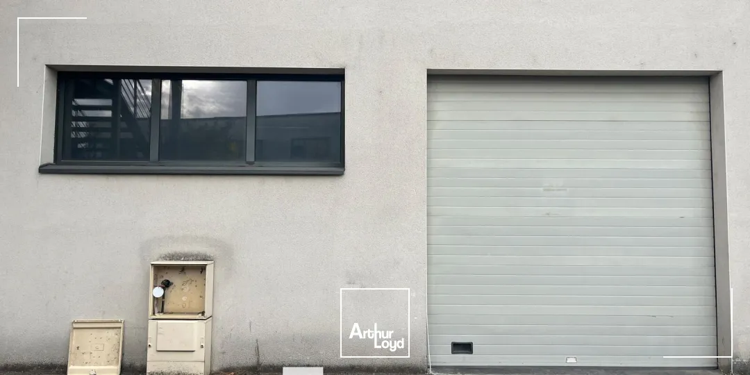 Locaux d'activité & Entrepôts - Location - VILLEURBANNE - 69100 - 85-1027 - 7922540