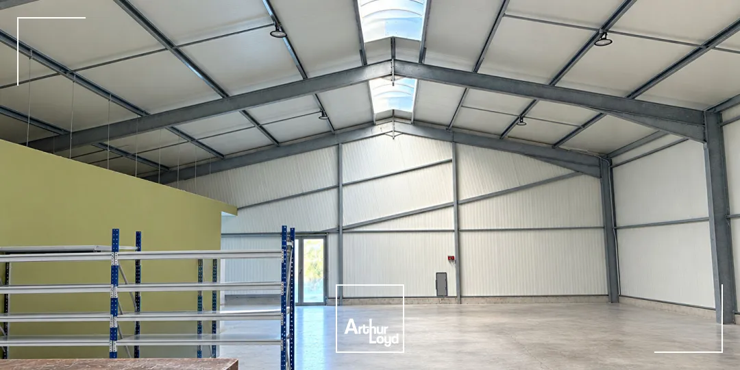 Locaux d'activité & Entrepôts - Vente - SAINTE SOULLE - 17220 - 440-440 - 7922620