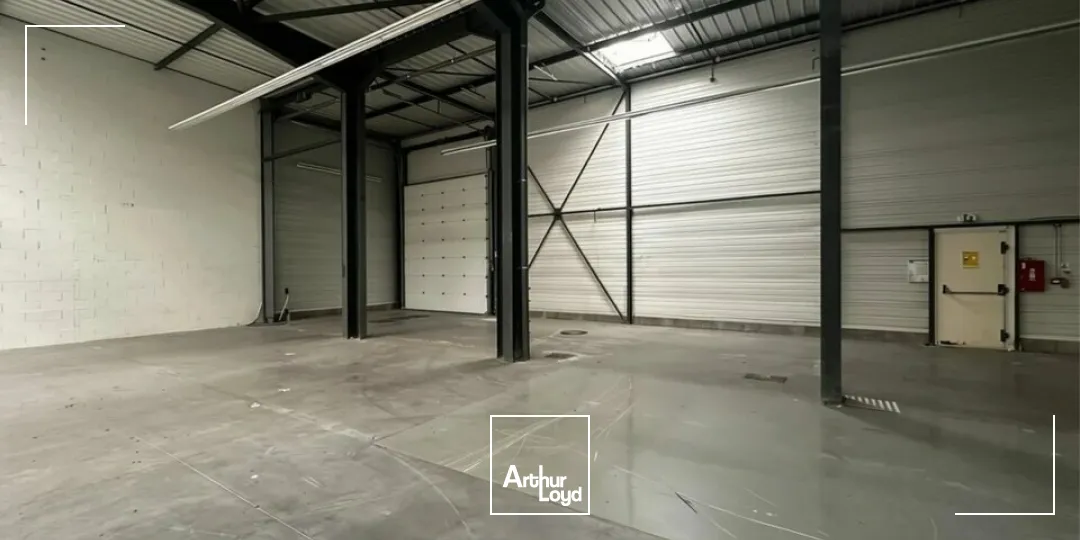 Locaux d'activité & Entrepôts - Location - SAINT DOULCHARD - 18230 - 690-690 - 7922829