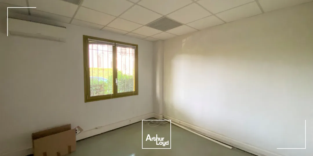 Locaux d'activité & Entrepôts - Location - VITROLLES - 13127 - 150-150 - 7922919