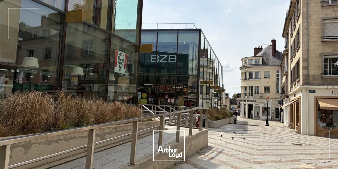 Locaux commerciaux - Location - COMPIEGNE - 60200 - 70.93-70.93 - 7923001