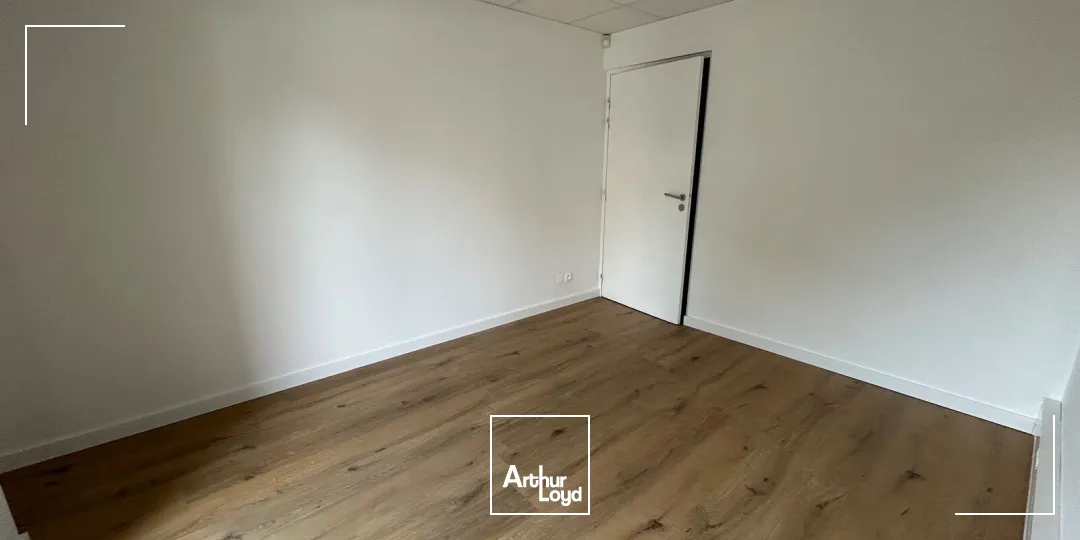 Locaux d'activité & Entrepôts - Location - BOUGUENAIS - 44340 - 100-100 - 7923209