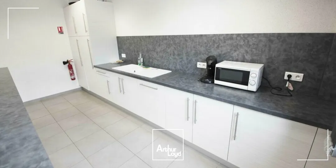 Bureaux - Location - CARSAC-AILLAC - 24200 - 94-94 - 7923836