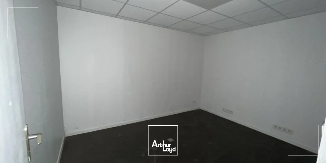 Locaux commerciaux - Location - SAINT QUENTIN - 02100 - 89-89 - 7924622