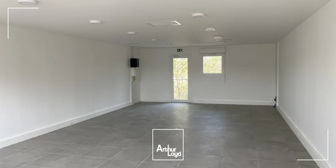 Bureaux - Location - SAINT CANNAT - 13760 - 61.42-187.92 - 7924736