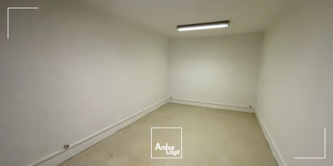 Bureaux - Location - SALON DE PROVENCE - 13300 - 76-76 - 7924772