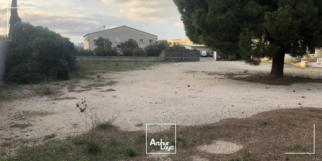 Locaux commerciaux - Vente - ISTRES - 13800 - 633-633 - 7925834