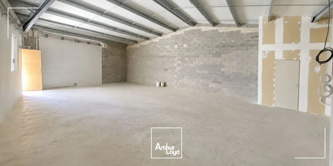Locaux d'activité & Entrepôts - Location - SALON DE PROVENCE - 13300 - 200-200 - 7927304