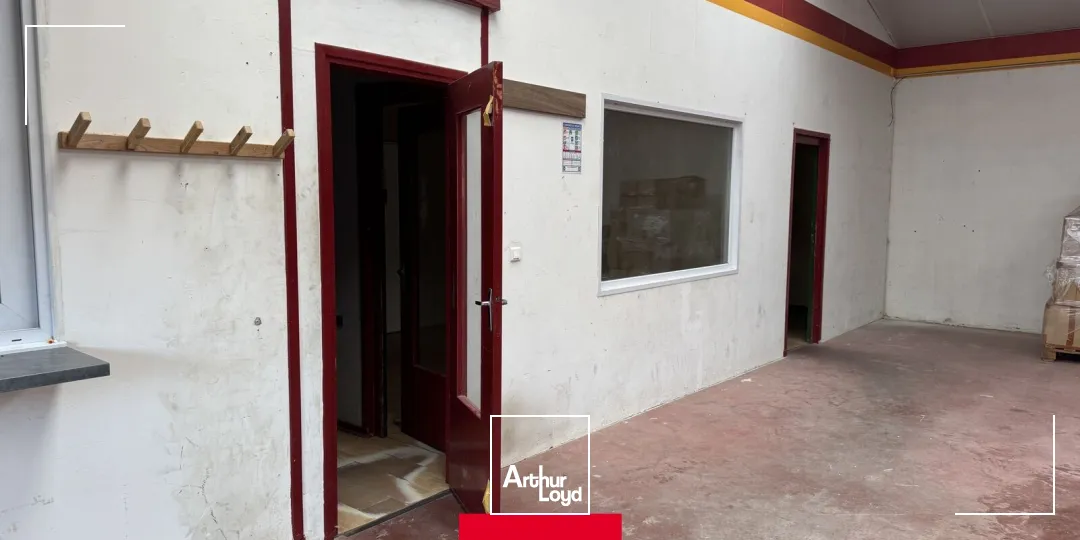 Locaux d'activité & Entrepôts - Location - AMPLEPUIS - 69550 - 300-300 - 7930815