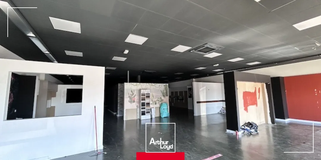 Locaux commerciaux - Location - CHAINTRE - 71570 - 322.8-322.8 - 7930982