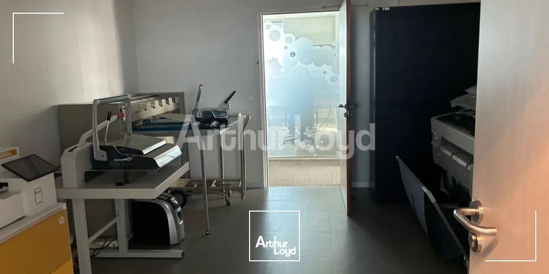 Bureaux - Location - LA MADELEINE - 59110 - 553.4-2369.4 - 7937435