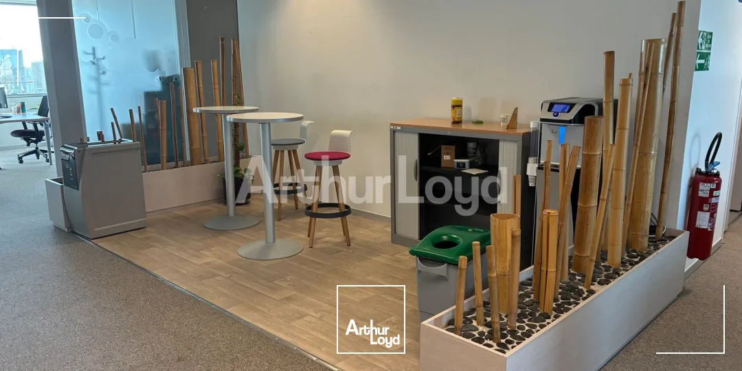 Bureaux - Location - LA MADELEINE - 59110 - 553.4-2369.4 - 7937436