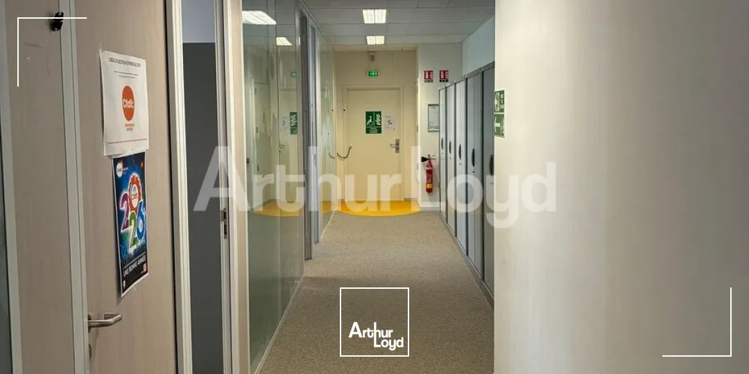 Bureaux - Location - LA MADELEINE - 59110 - 553.4-2369.4 - 7937432