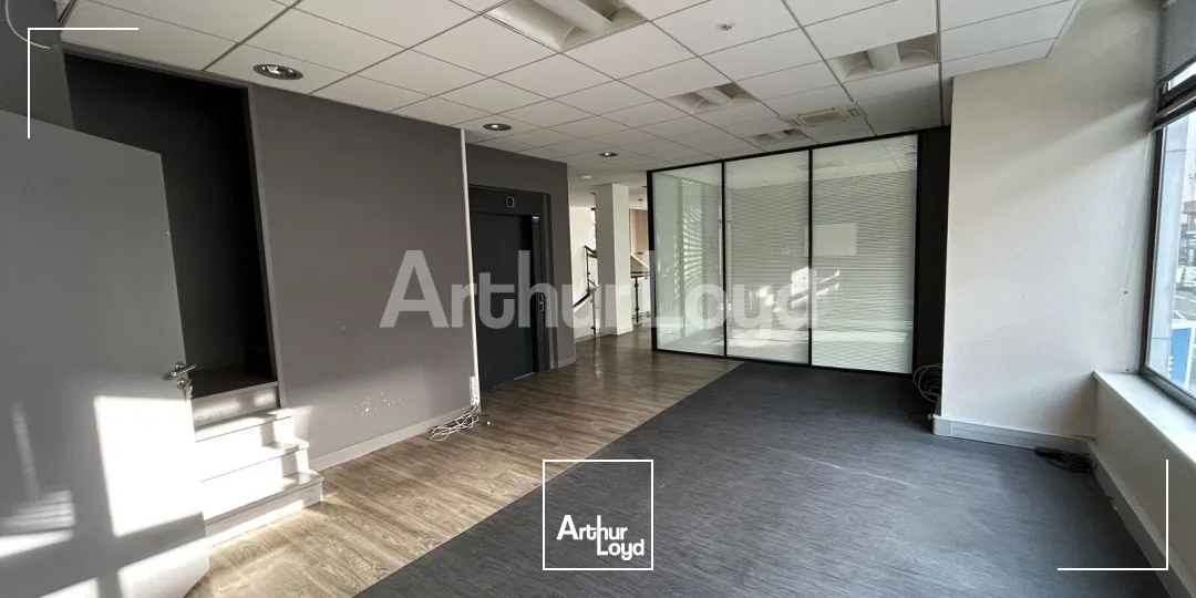 Locaux commerciaux - Location - LILLE - 59000 - 121-415 - 7938692