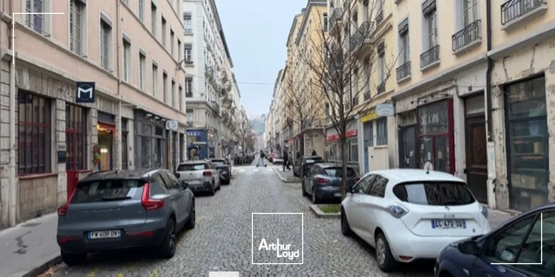 Locaux commerciaux - Location - LYON - 69002 - 100-100 - 7943848