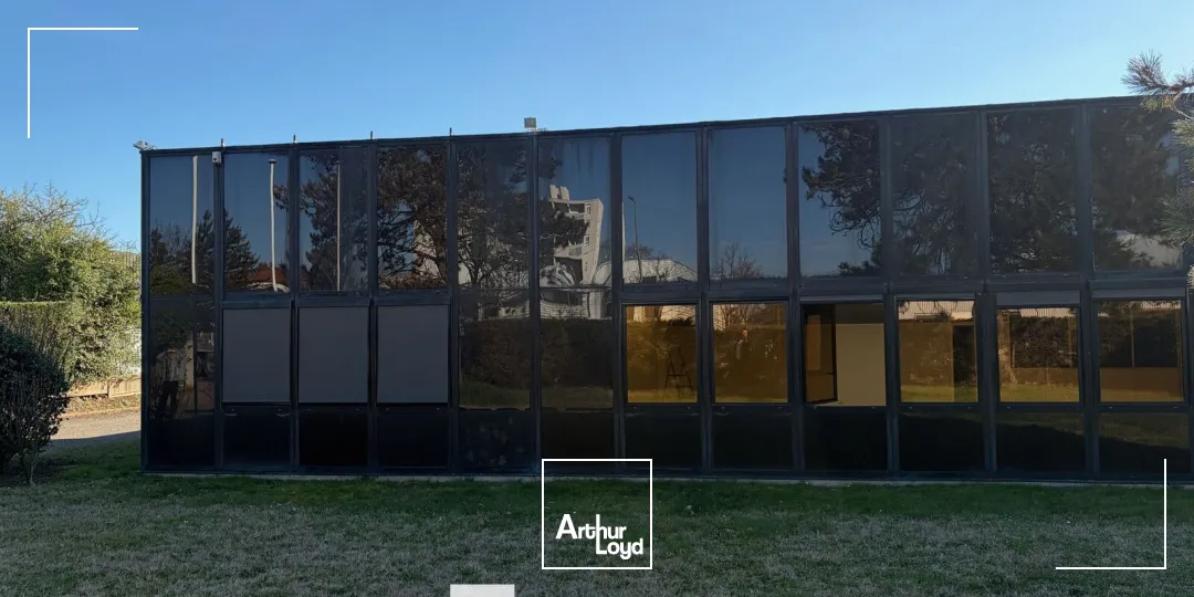 Locaux d'activité & Entrepôts - Location - VAULX EN VELIN - 69120 - 650-650 - 7945755