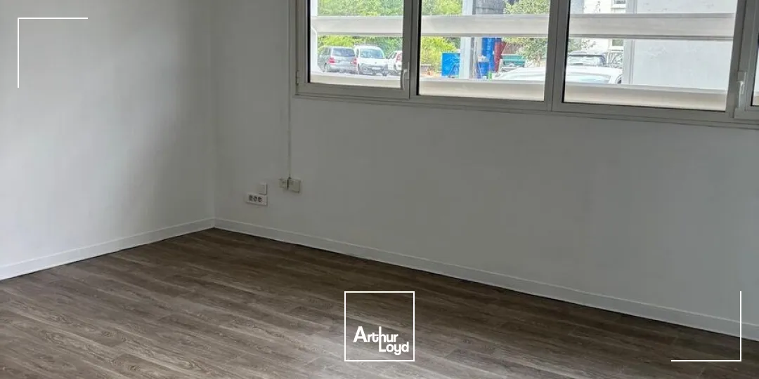 Locaux d'activité & Entrepôts - Location - VENISSIEUX - 69200 - 255-255 - 7946847