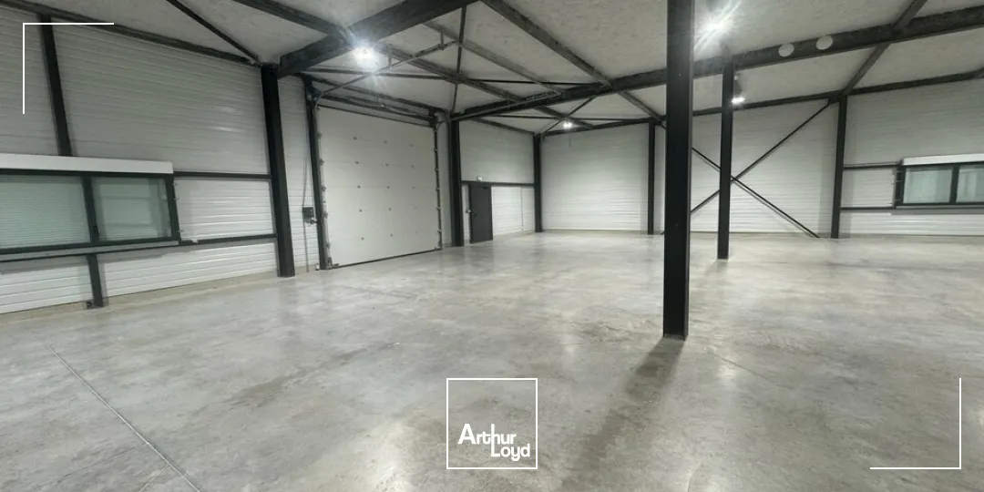 Locaux d'activité & Entrepôts - Location - LA VILLE AUX DAMES - 37700 - 328-328 - 7947571