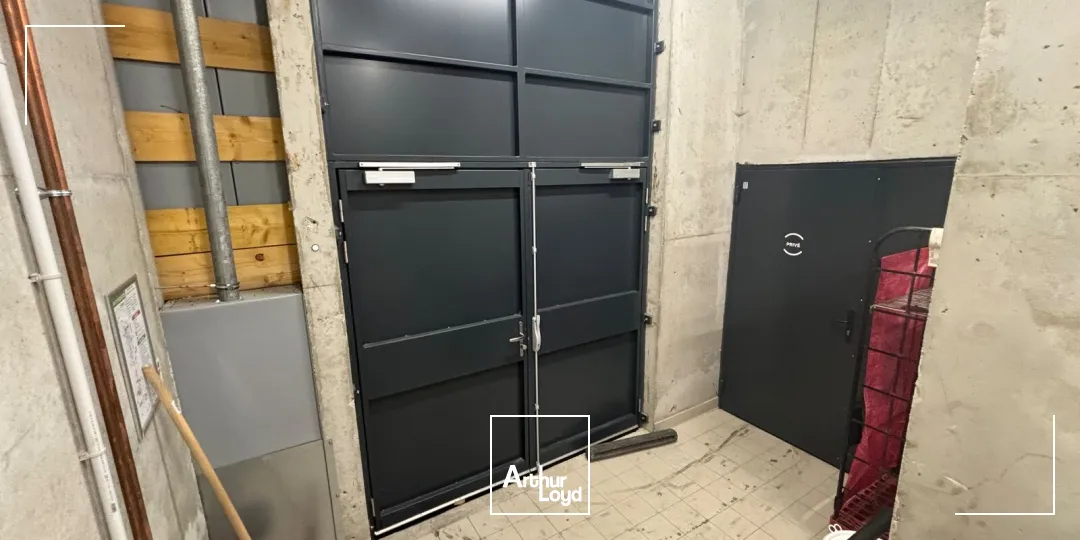 Locaux commerciaux - Location - BORDEAUX - 33300 - 180-180 - 7947770