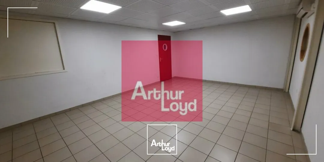 Locaux d'activité & Entrepôts - Location - ROMAGNAT - 63540 - 775-775 - 7948432