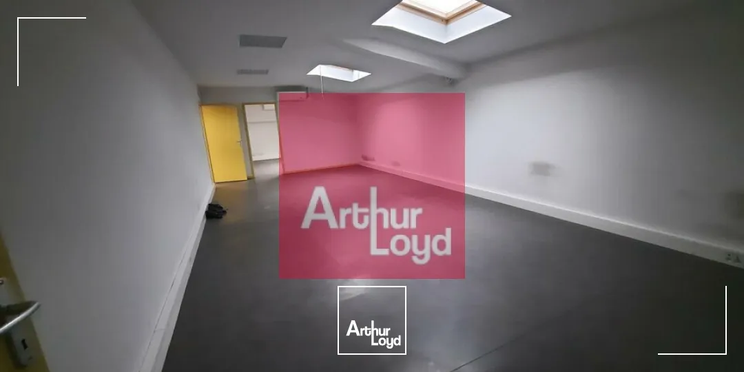 Locaux d'activité & Entrepôts - Location - ROMAGNAT - 63540 - 775-775 - 7948433