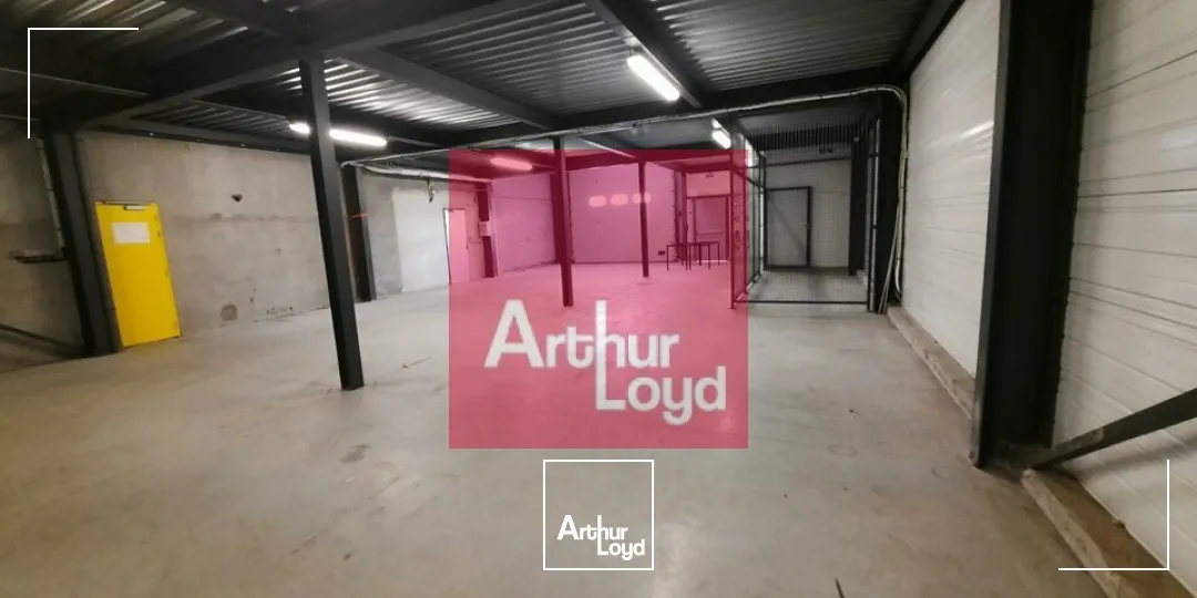 Locaux d'activité & Entrepôts - Location - ROMAGNAT - 63540 - 775-775 - 7948428