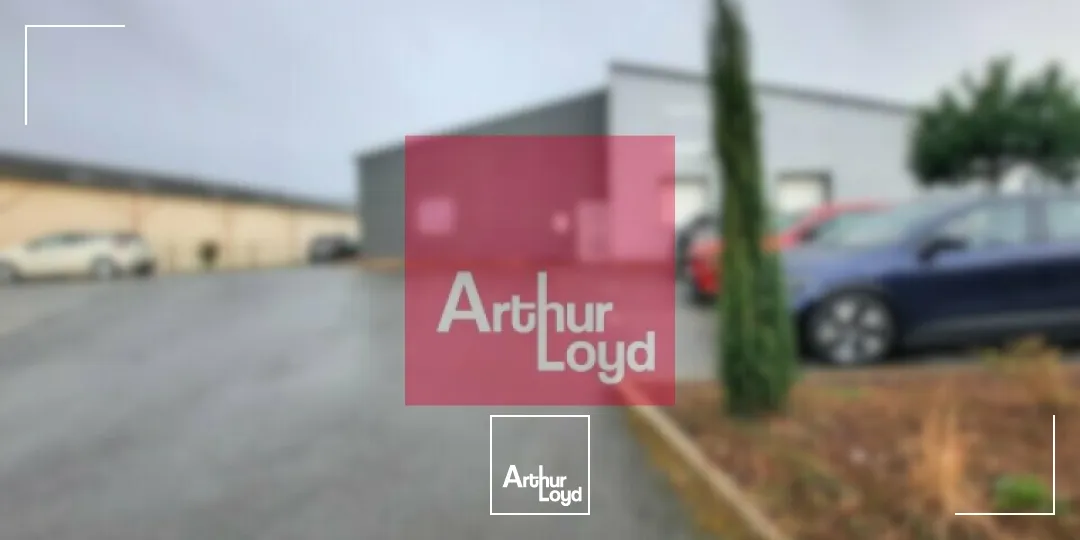 Locaux d'activité & Entrepôts - Location - ROMAGNAT - 63540 - 775-775 - 7948435