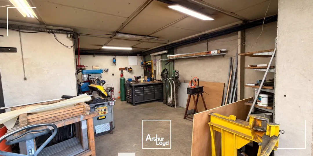 Locaux d'activité & Entrepôts - Location - VAULX EN VELIN - 69120 - 160-160 - 7950830