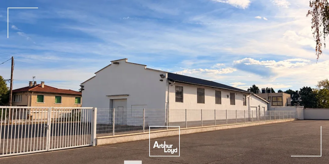 Locaux d'activité & Entrepôts - Location - VAULX EN VELIN - 69120 - 160-160 - 7950834