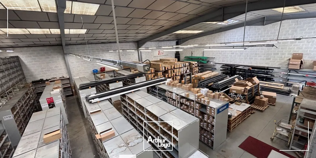 Locaux d'activité & Entrepôts - Location - DECINES CHARPIEU - 69150 - 630-630 - 7951812