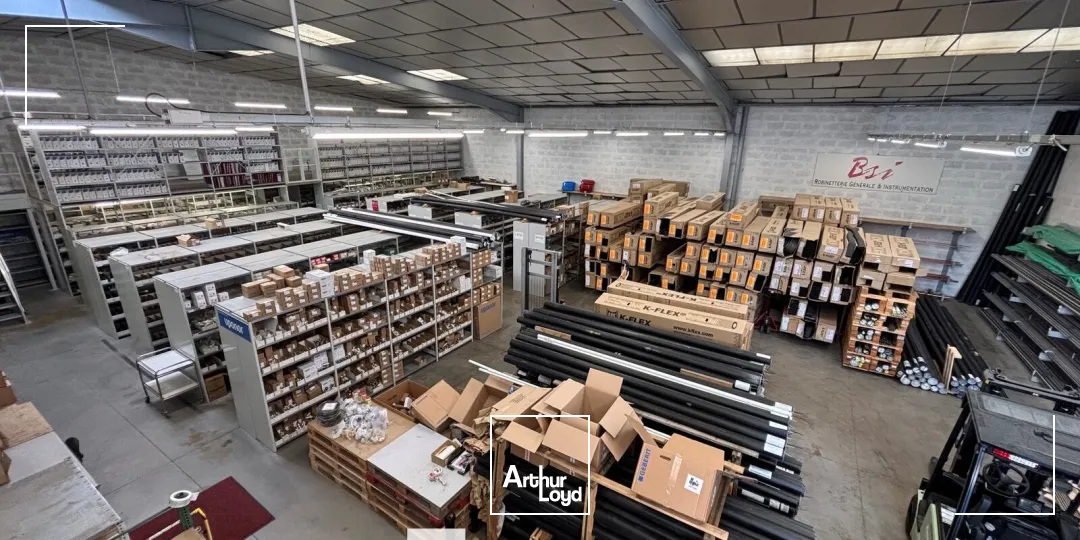 Locaux d'activité & Entrepôts - Location - DECINES CHARPIEU - 69150 - 630-630 - 7951813