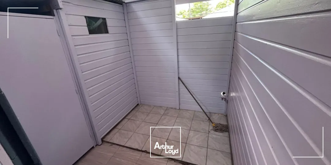 Locaux commerciaux - Location - Sainte Luce - 97228 - 70-70 - 7951924