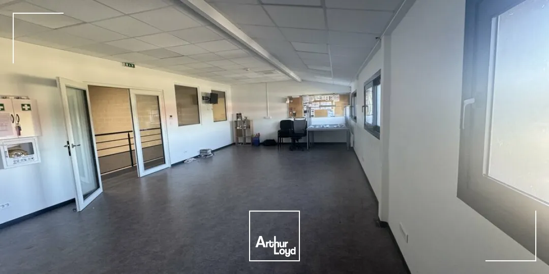 Locaux d'activité & Entrepôts - Location - LA VILLE AUX DAMES - 37700 - 206-206 - 7952060