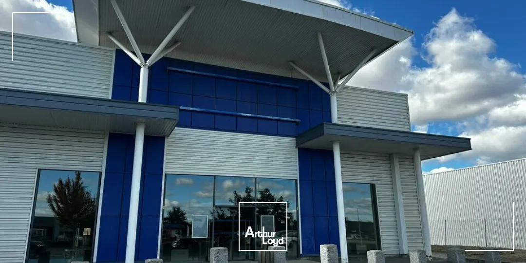 Locaux commerciaux - Location - SAINT-DOULCHARD - 18230 - 900-900 - 7952110