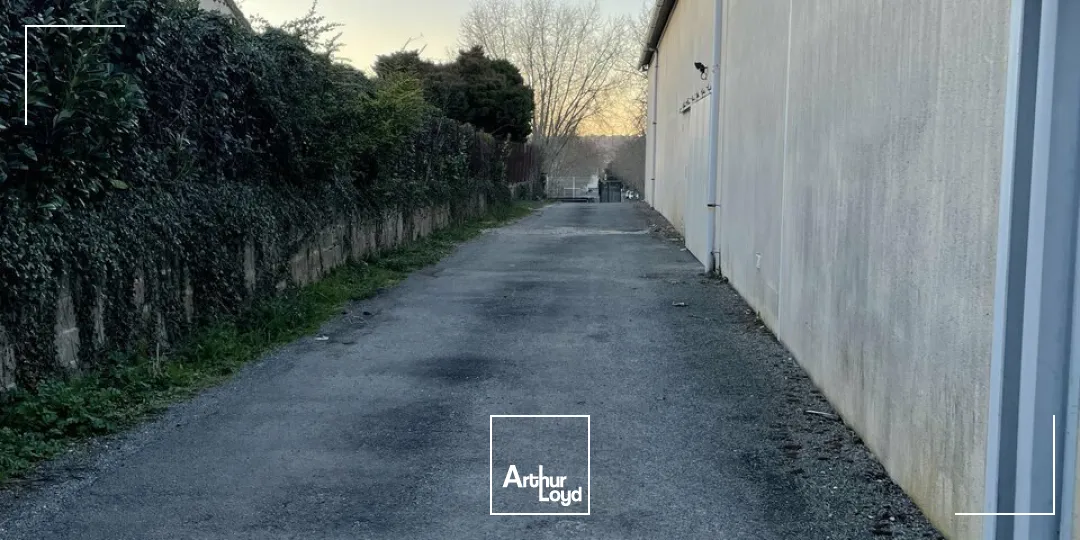 Locaux d'activité & Entrepôts - Location - BRIVE LA GAILLARDE - 19100 - 320-320 - 7952917