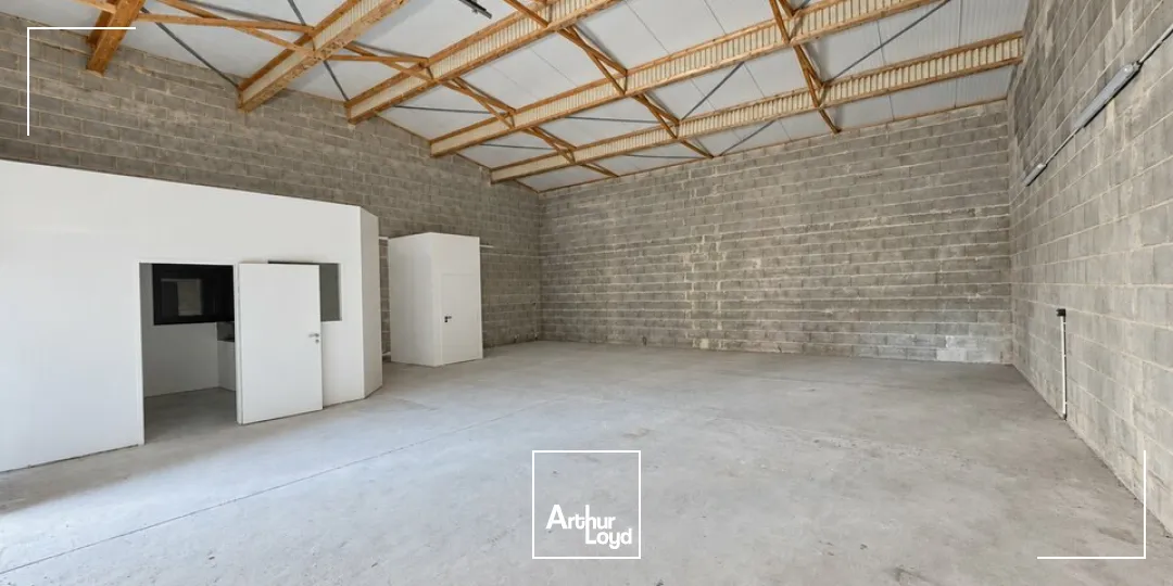 Locaux d'activité & Entrepôts - Location - LA VILLE-AUX-DAMES - 37700 - 150-150 - 7953005