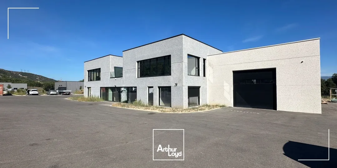 Locaux d'activité & Entrepôts - Location - SAINT ESTEVE JANSON - 13610 - 1550-1550 - 7953112