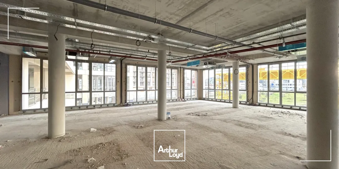 Locaux commerciaux - Location - BORDEAUX - 33800 - 253.3-253.3 - 7953194