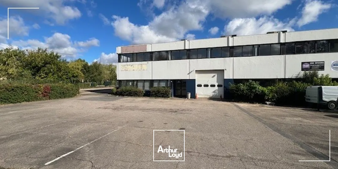Locaux d'activité & Entrepôts - Vente - BUC - 78530 - 492.1-1203.1 - 7953489