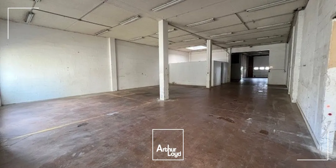 Locaux d'activité & Entrepôts - Vente - BUC - 78530 - 492.1-1203.1 - 7953490