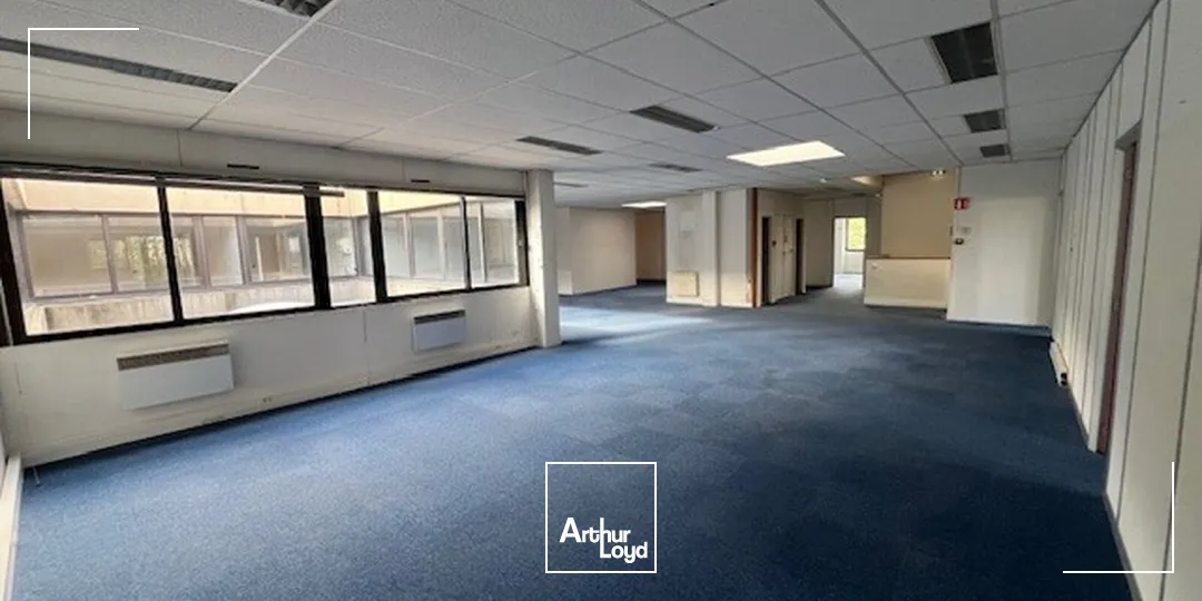 Locaux d'activité & Entrepôts - Vente - BUC - 78530 - 492.1-1203.1 - 7953491