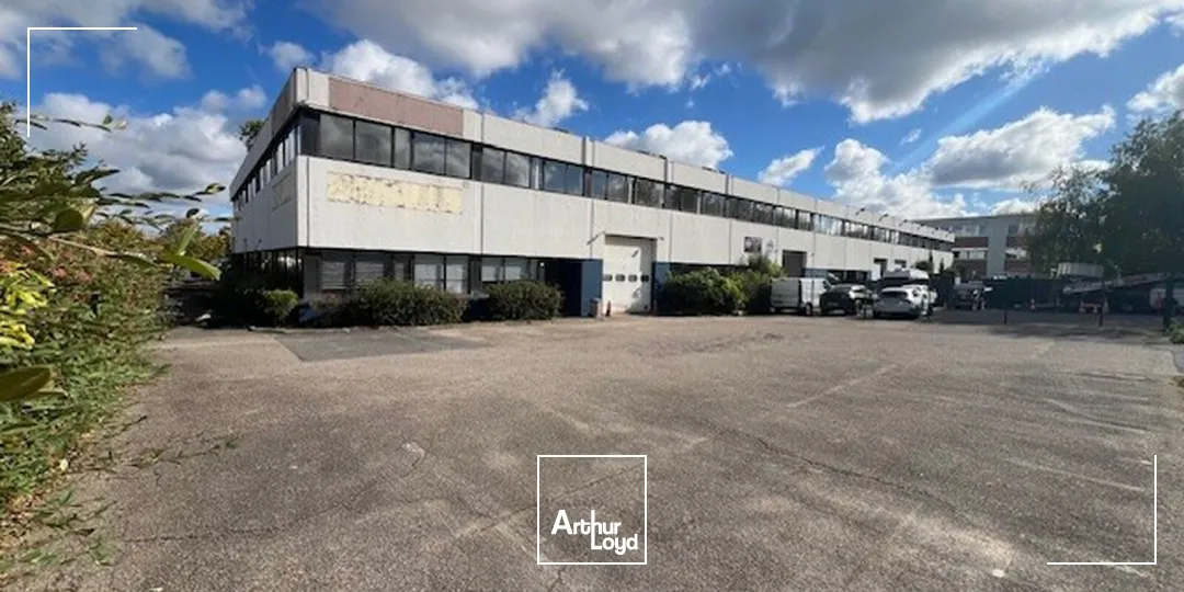 Locaux d'activité & Entrepôts - Vente - BUC - 78530 - 492.1-1203.1 - 7953488