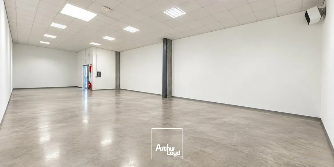 Locaux d'activité & Entrepôts - Location - CHAMBRAY LES TOURS - 37170 - 388-388 - 7954007