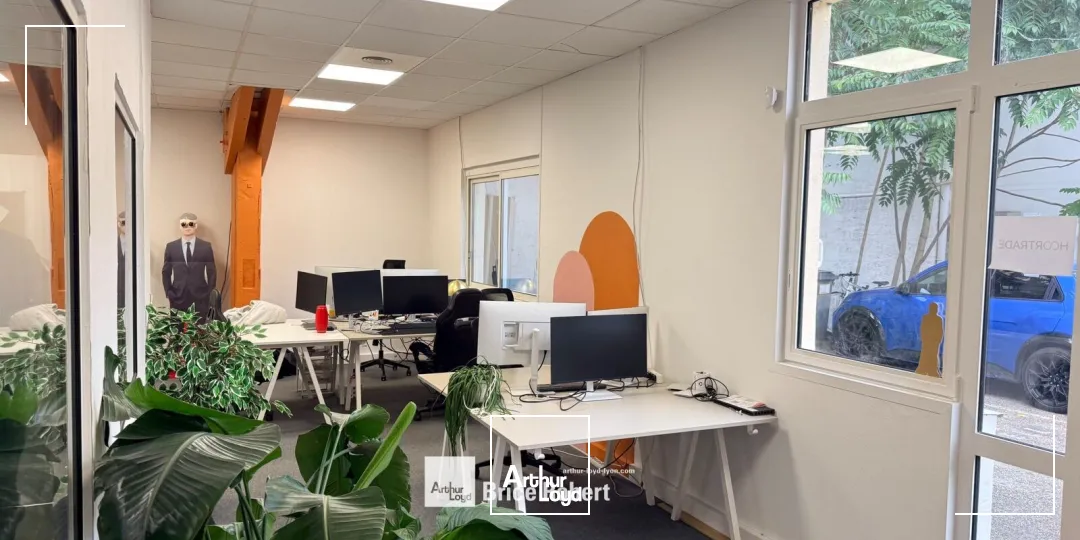 Bureaux - Location - LYON - 69006 - 140-410 - 7954711