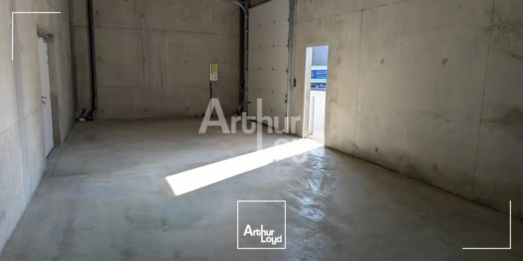 Locaux commerciaux - Location - LA MEZIERE - 35520 - 365-365 - 7956013