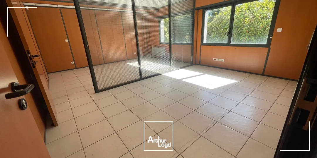 Bureaux - Vente - LE VAL D'HAZEY - 27600 - 400-400 - 7956487
