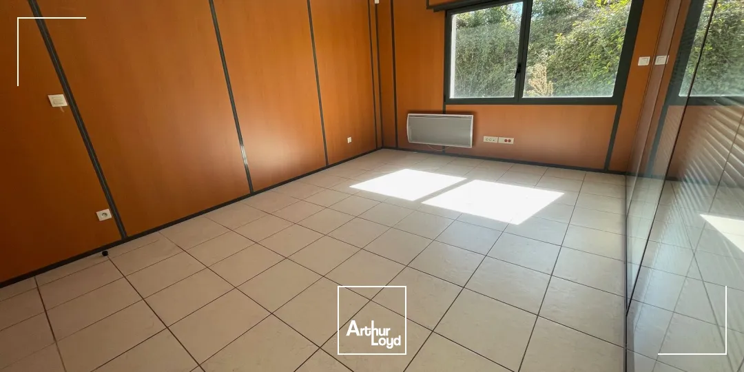 Bureaux - Vente - LE VAL D'HAZEY - 27600 - 400-400 - 7956488
